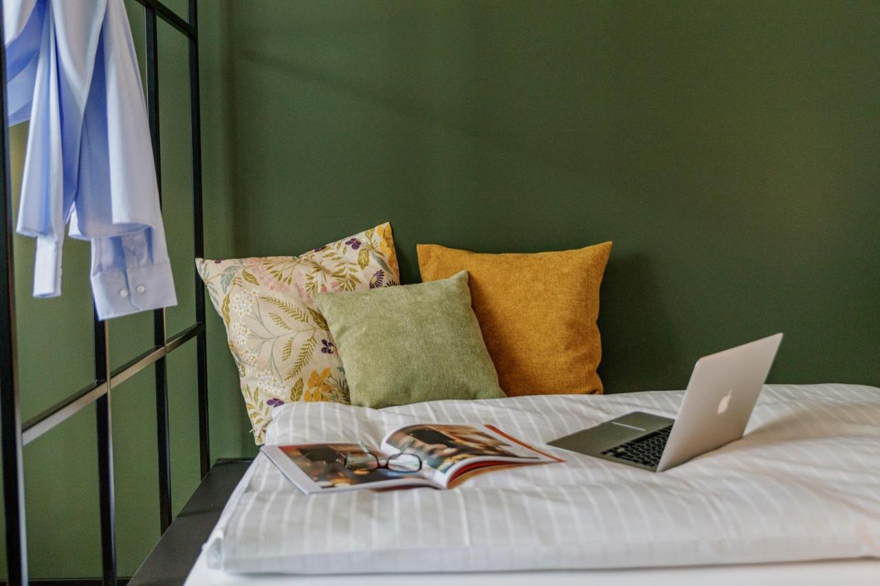 Black F House - Serviced Apartments ไฟรบวร์กอิมไบรส์เกา ภายนอก รูปภาพ