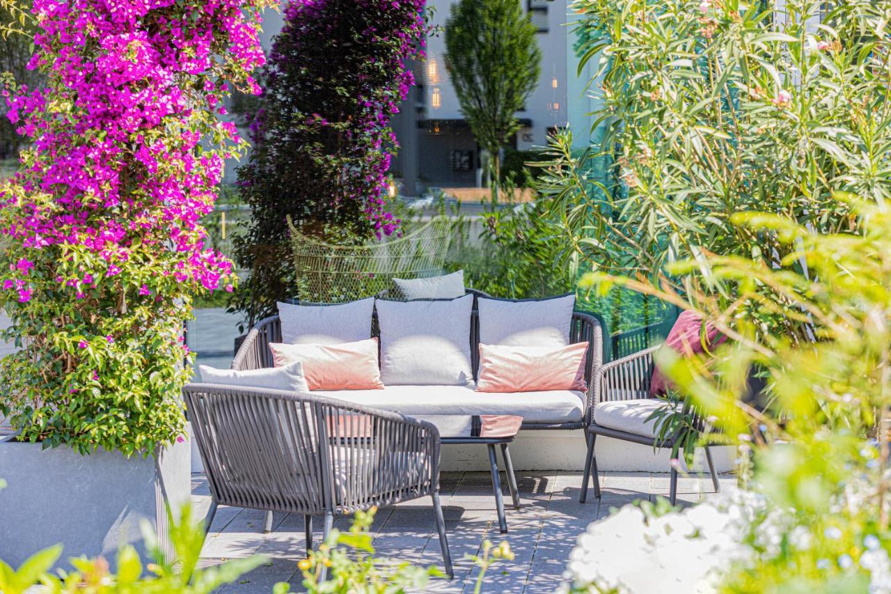 Black F House - Serviced Apartments ไฟรบวร์กอิมไบรส์เกา ภายนอก รูปภาพ