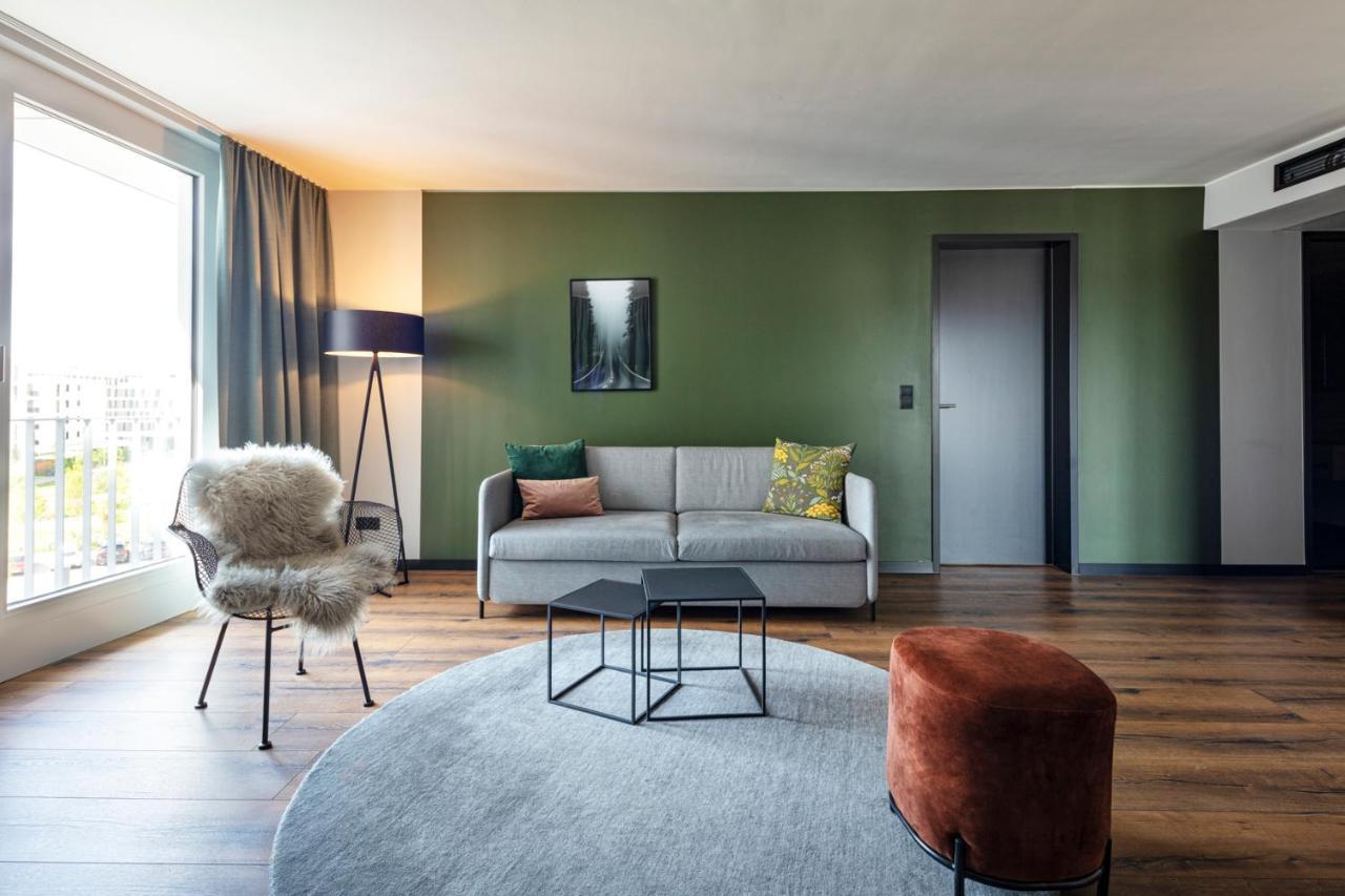 Black F House - Serviced Apartments ไฟรบวร์กอิมไบรส์เกา ภายนอก รูปภาพ