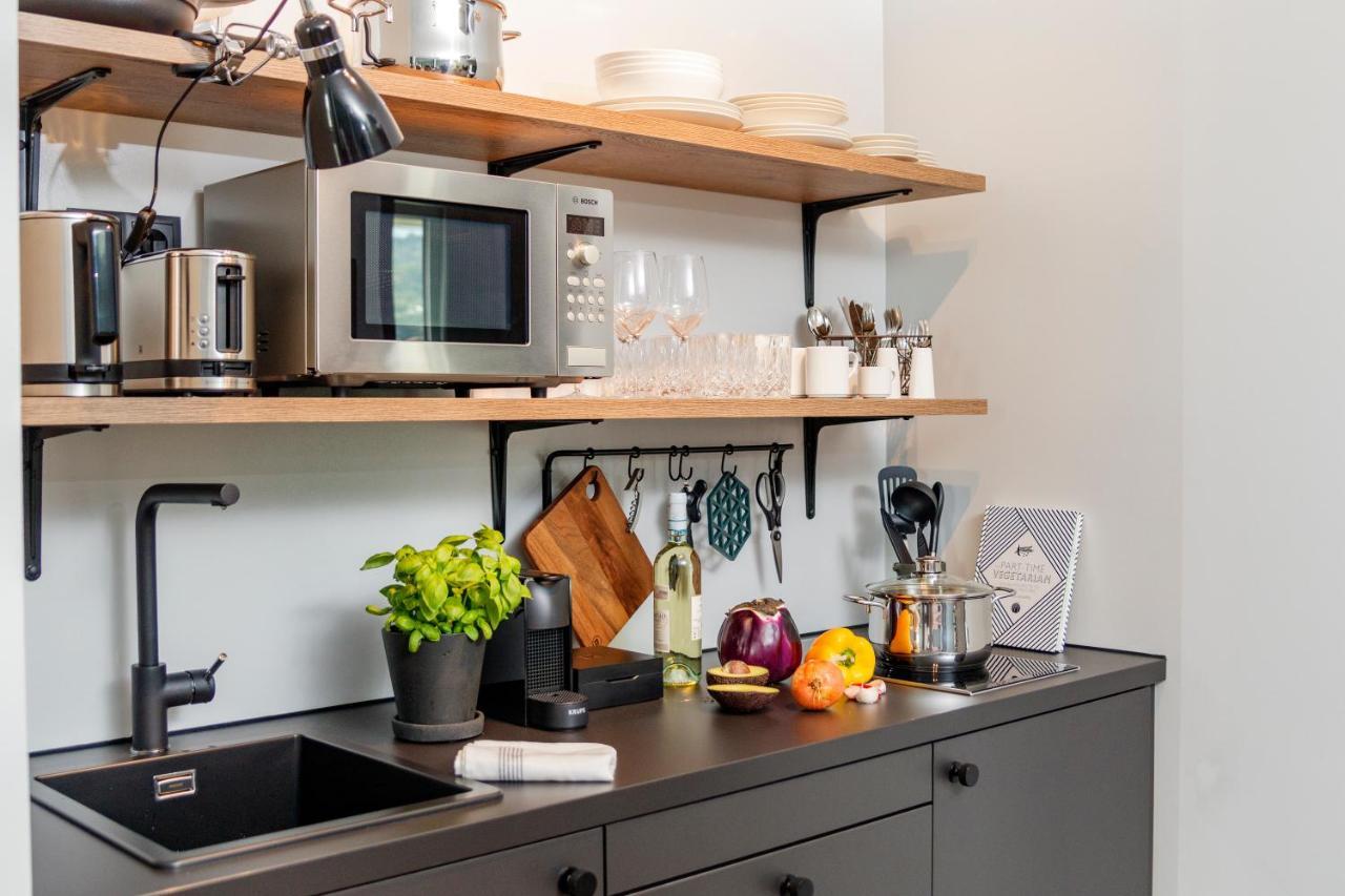 Black F House - Serviced Apartments ไฟรบวร์กอิมไบรส์เกา ภายนอก รูปภาพ