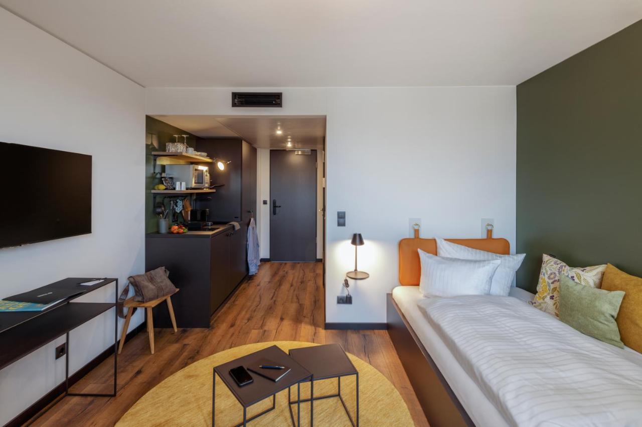 Black F House - Serviced Apartments ไฟรบวร์กอิมไบรส์เกา ภายนอก รูปภาพ